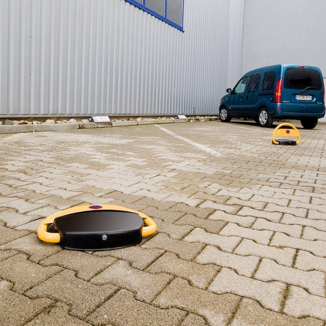 Lescars Parkplatzwächter: Automatische Parkplatzsperre mit Akku & Fernbedienung (Parkplatzabsperrung