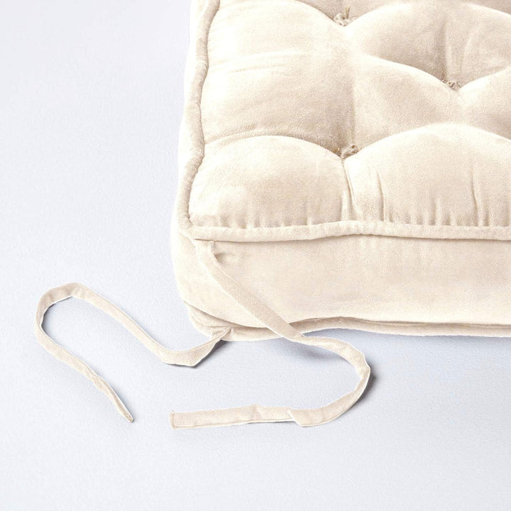 Homescapes Dickes Sitzkissen Creme, Stuhlkissen 40x40 cm mit Bändern, Sitzerhöhung 10 cm, Matratzenk