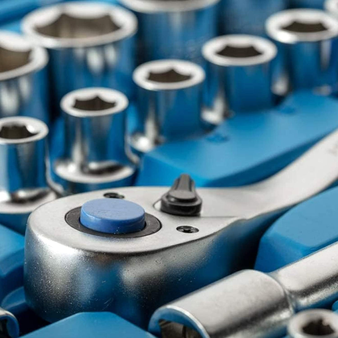 Högert Technik - Werkzeugset I Steckschlüssel, Bits und Zubehör I 1/4” und 1/2” I Legiertem Cr-V-Sta