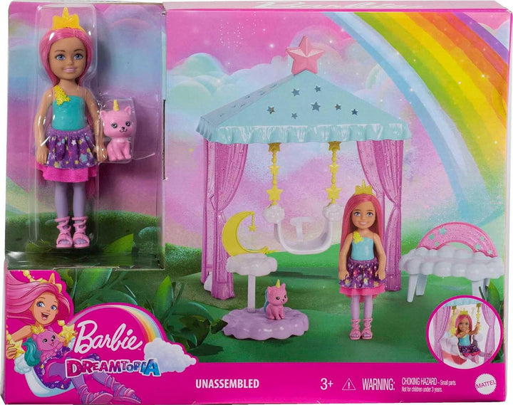 Barbie Dreamtopia, Barbie Chelsea Puppe mit rosa Haaren, gelbe Einhornkrone, rosa Einhornkatze, Wolk