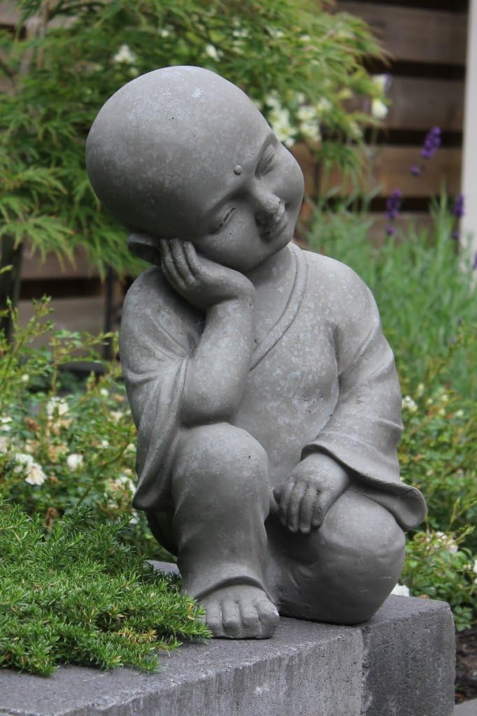 Figur Shaolin Mönch denkend - für Haus und Garten - Höhe 42 cm - grau