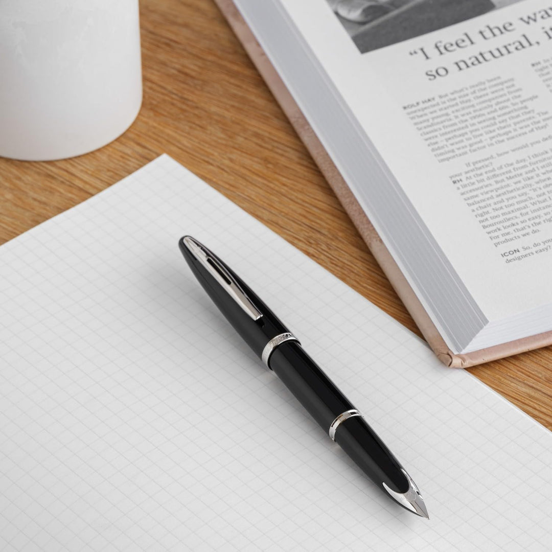 Waterman Carène Black Sea Füller | hochglänzend Schwarz mit Palladiumzierteilen | Füllfederhalter mi