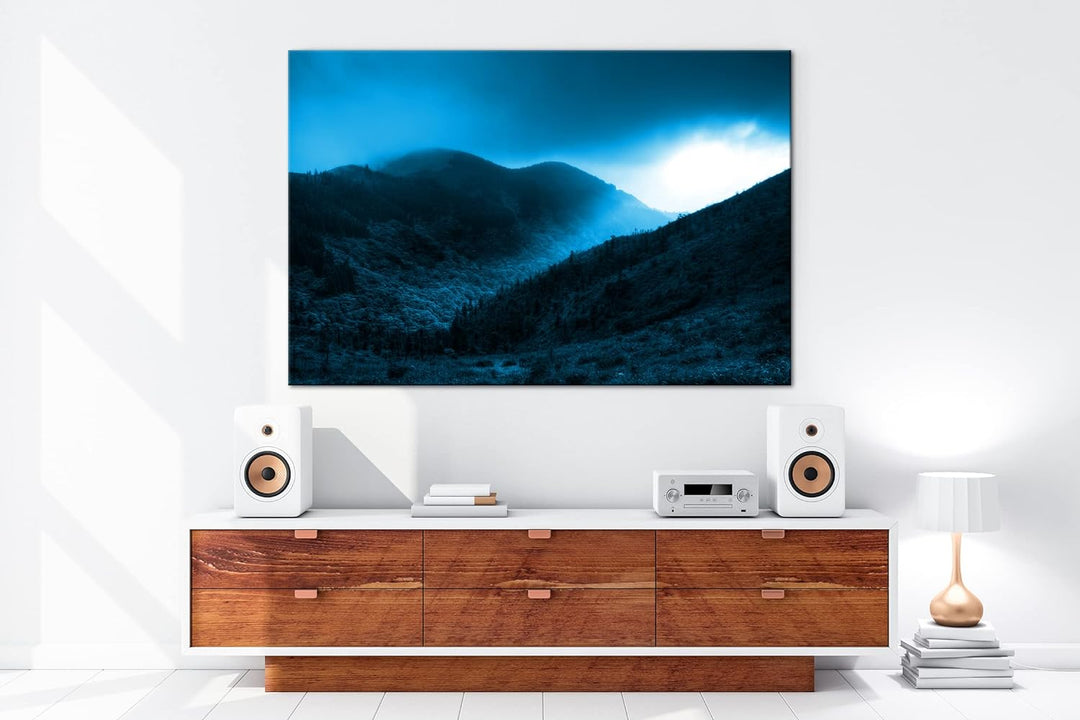 deyoli schöne Berglandschaft mit Wald und Licht Format 80x60 Effekt: Monocrome Blau als Leinwandbild