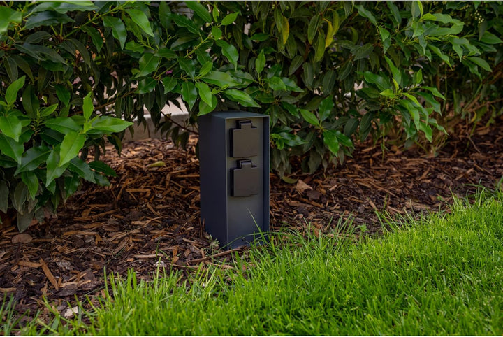 Unitec Steckdosenverteiler für den Garten, Steckdosensäule, Aussensteckdose, Edelstahl IP 44, 2 Stec