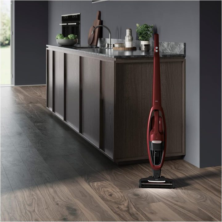 AEG QX7-1ULTAN 2in1 Akku Staubsauger / schlanke Bauform / Power-Softrolle + Multi-Bodendüse / Hartbö