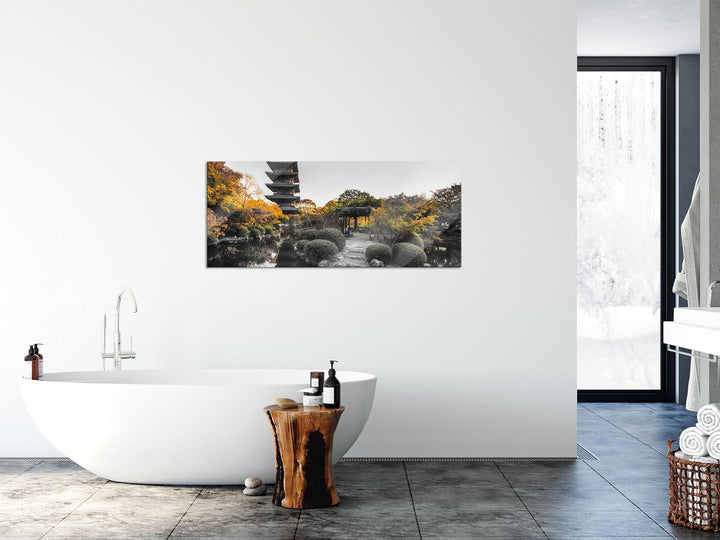 Glasbild Panorama | Wandbild aus Echtglas | See im Herbst vor japanischem Tempel B&W Detail | 100x40
