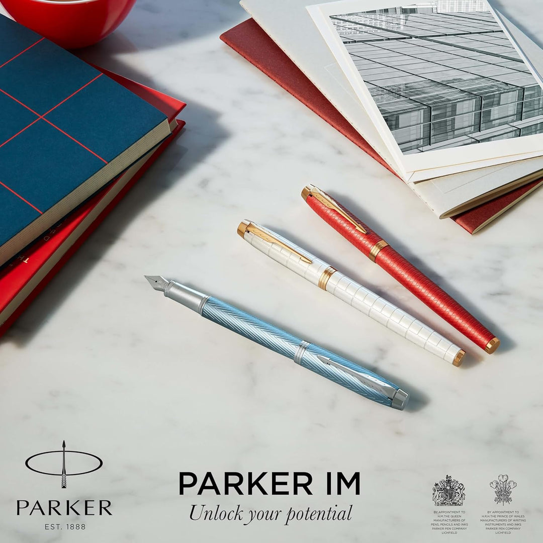 Parker IM Kugelschreiber , Premium Black , Mittlere Spitze , Blau , Geschenkbox Kugelschreiber Premi