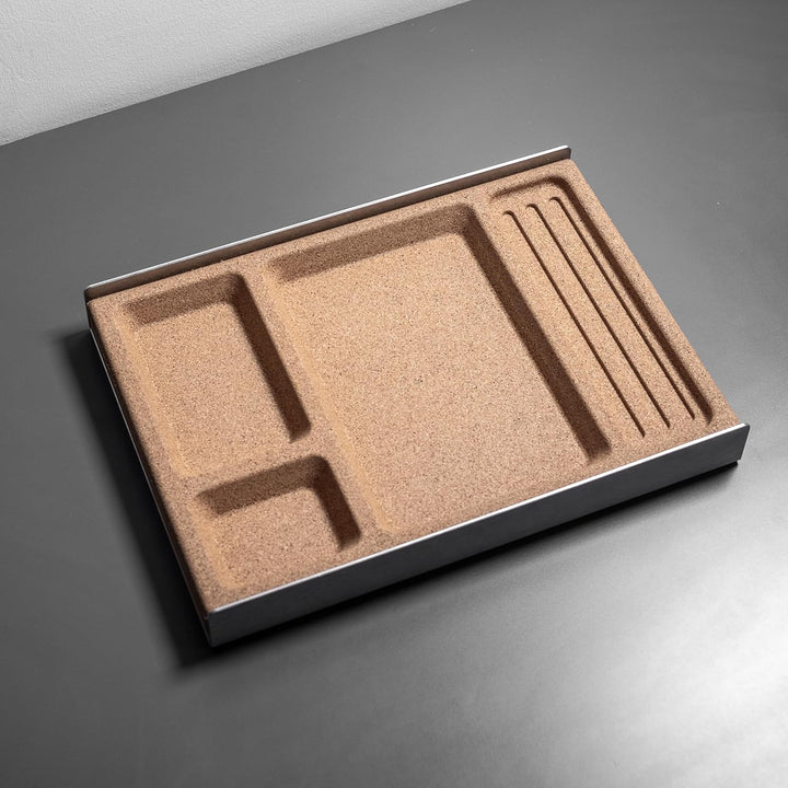 Raico Schreibtischablage mit Fächern, Kork & Aluminium, Auffangbehälter, Stiftablage, geholte Altern