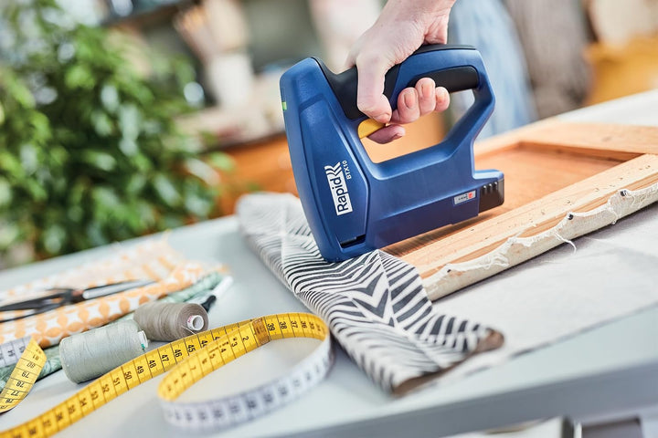 Rapid Akku Tacker BTX10, Kompakter und Leistungsstarker Elektrotacker mit Schnellauslösung und 3,6V