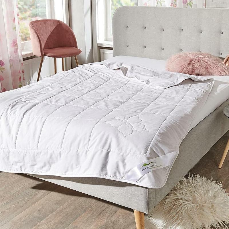 Traumschlaf Premium Sommer Seidendecke leicht Füllung: 100% Seide 135x200 cm, 135x200 cm
