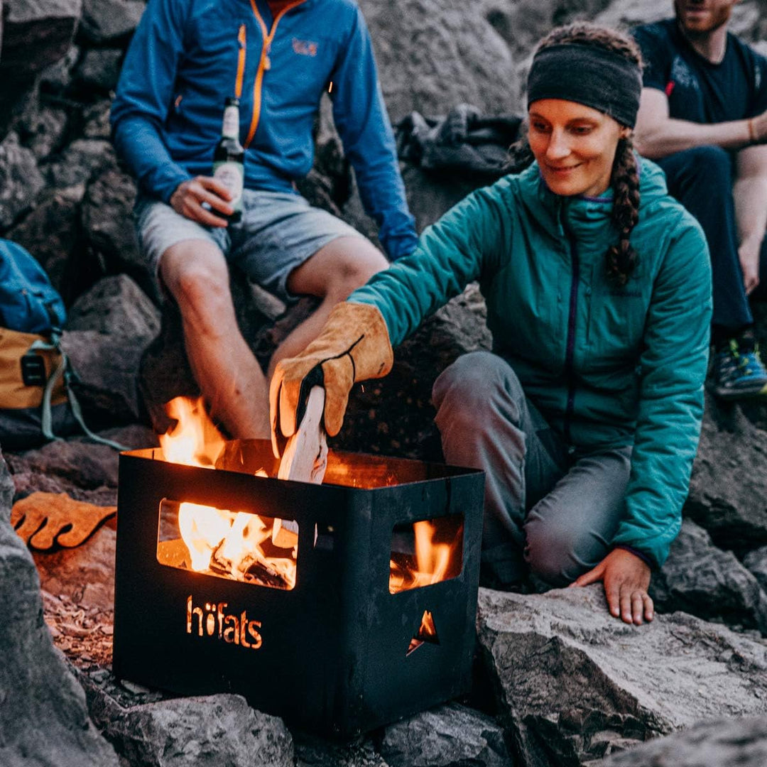 höfats - Beer Box Feuerschale - Getränkekiste, Feuerkorb, Grill, Flaschenöffner und Hocker in einem