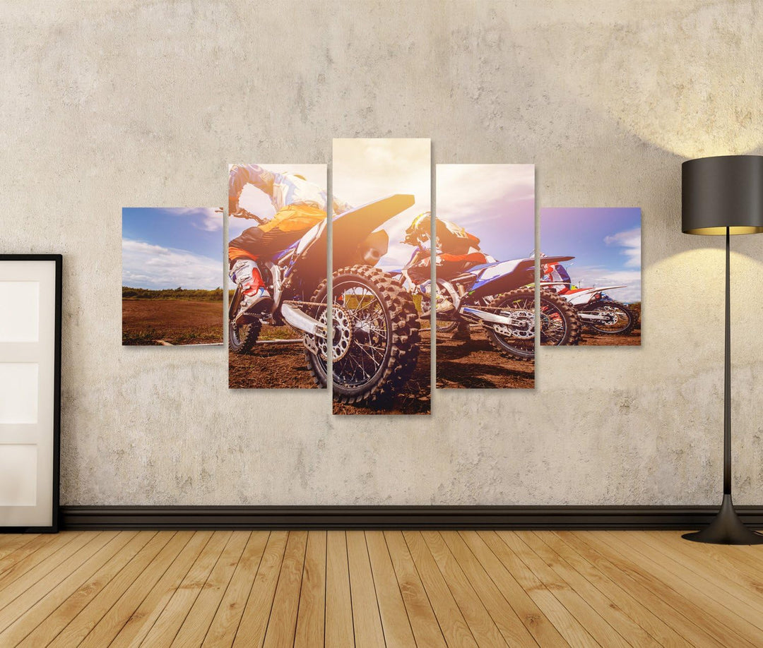 islandburner Bild auf Leinwand Dreckiges Fahrrad. Team Motocross auf Fahrrad Motorrad ist Start-Stra