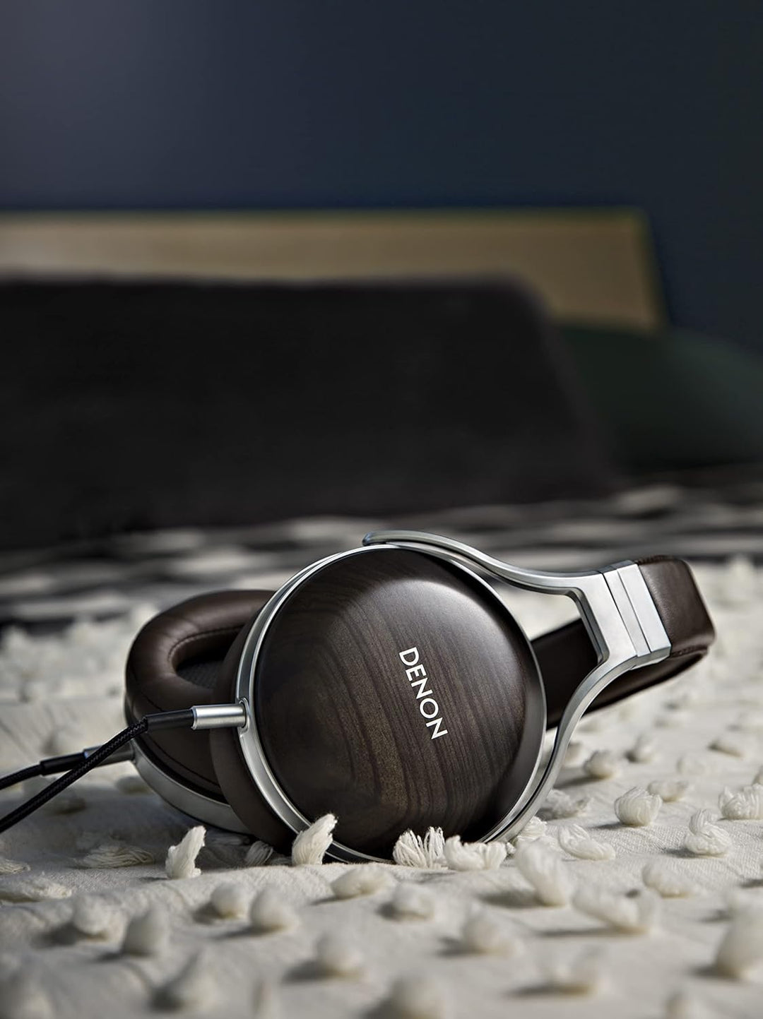 Denon AHD5200EM Premium-Over-Ear-Kopfhörer Zebraholz