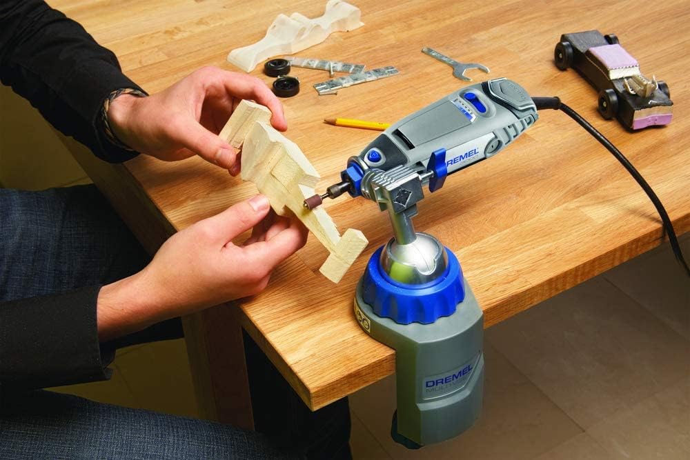 Dremel 3000 Multifunktionswerkzeug (130 Watt, Set mit 15 Zubehörteilen, Variable Drehzahl 10.000-33.