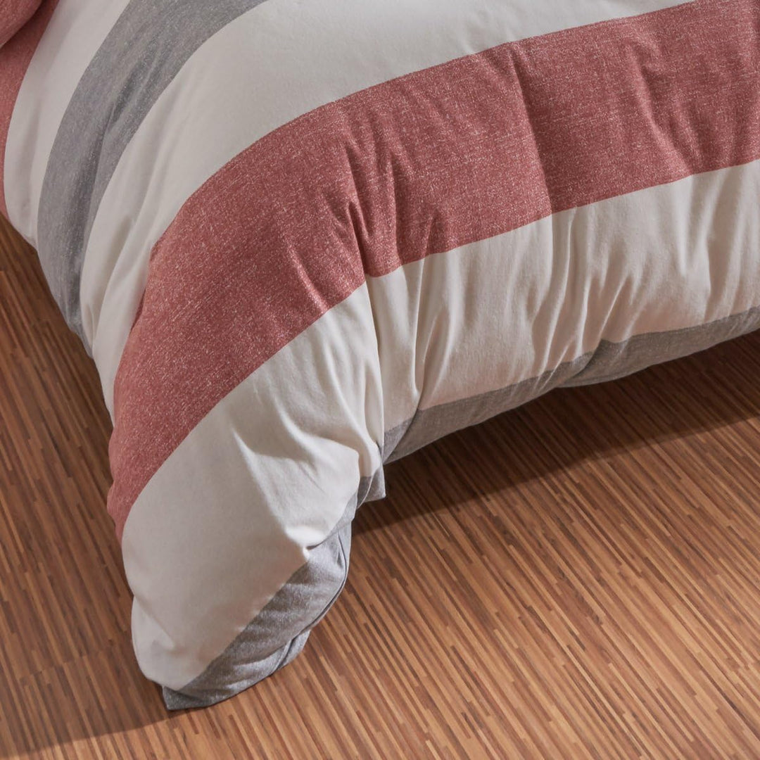 Traumschlaf Biber Bettwäsche mit Streifen rot kuschelig weiche Made in Germany Qualität mit Reissver