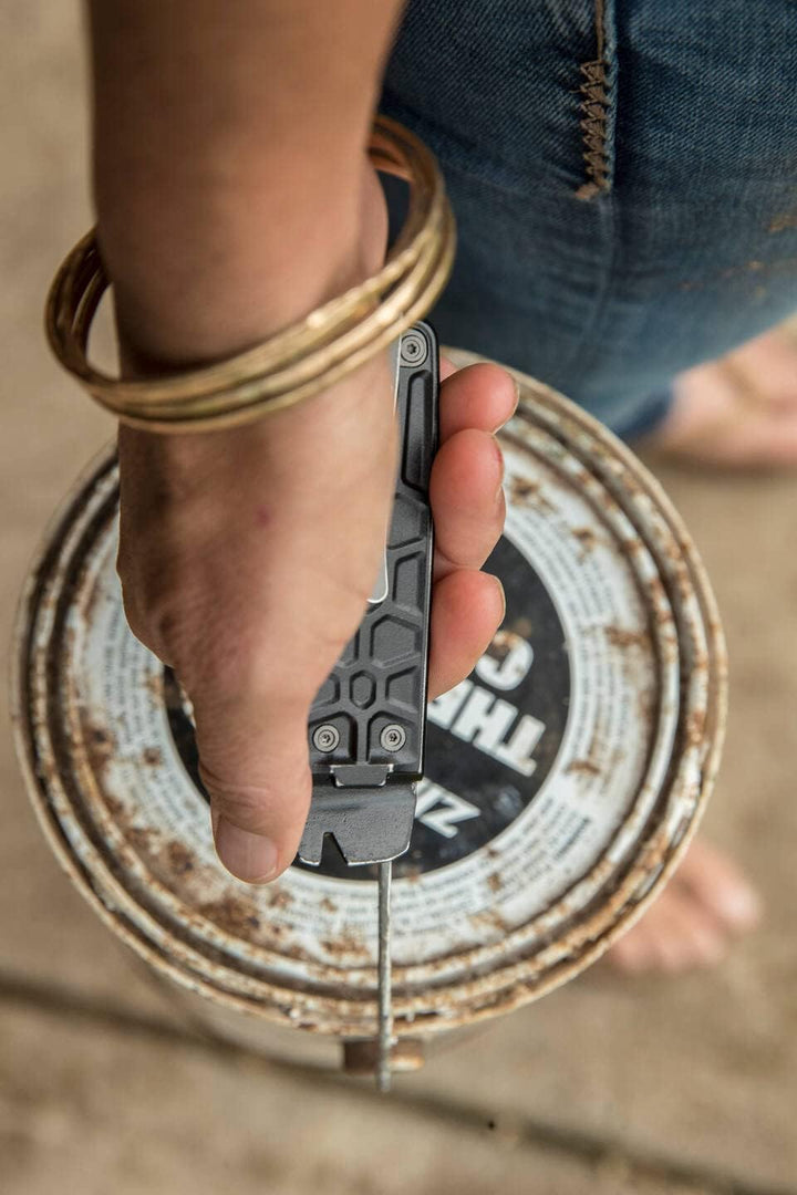 Gerber Multi-Tool mit 7 Funktionen, Messer mit glatter Klinge und Gürtelclip, Lockdown Slim Pry, Gus