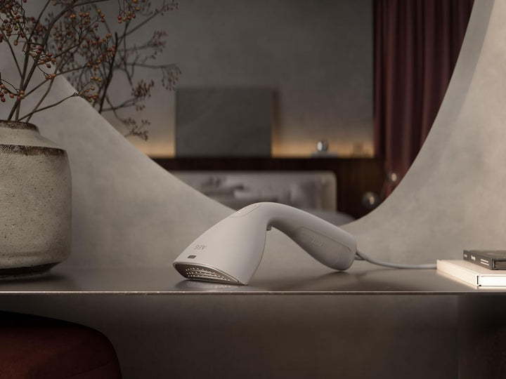 AEG Dampfbürste / Reisebügeleisen / schnell einsatzbereit / Entknittern / Auffrischen/Glätten / Aufd