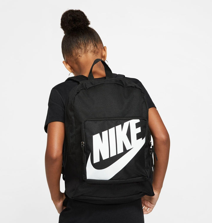 Nike Unisex Kinder Classic Rucksack (1er Pack) 16 Lang Schwarz/Schwarz/Weiss, 16 Lang Schwarz/Schwar