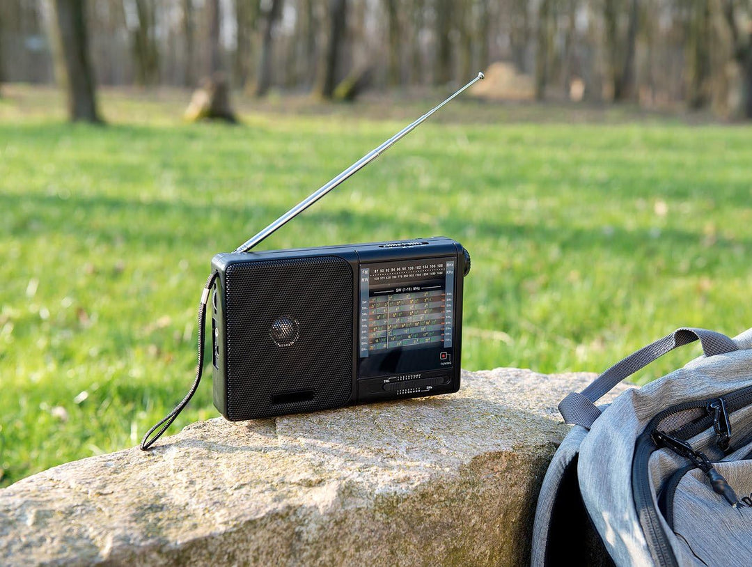 auvisio Weltradio: Analoger 20-Band-Weltempfänger mit FM, MW und 18x KW (analog Radio, KW Radio, bat