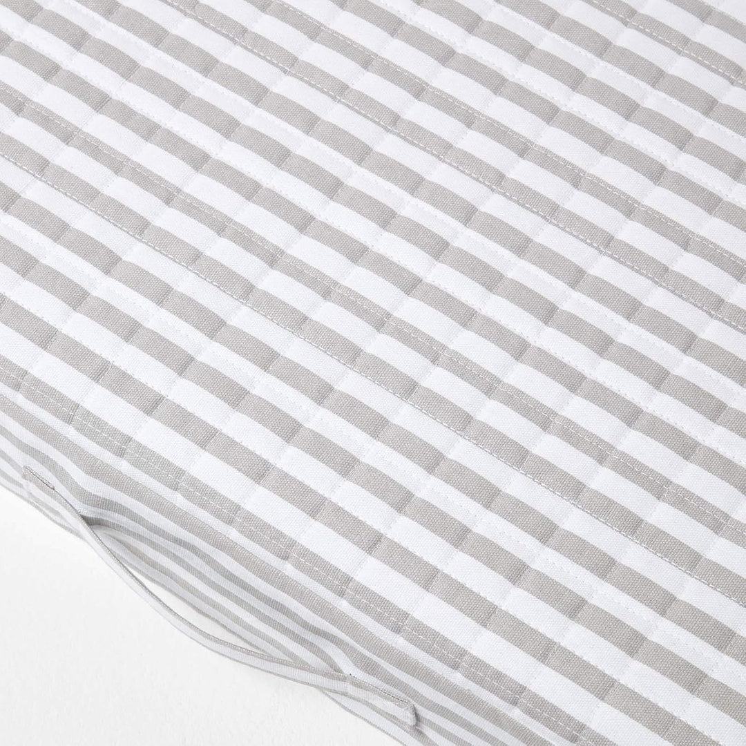 Homescapes Festes Sitzkissen 50x50x10 cm grau gestreift, Sesselkissen/Sitzerhöhung orthopädischer Sc