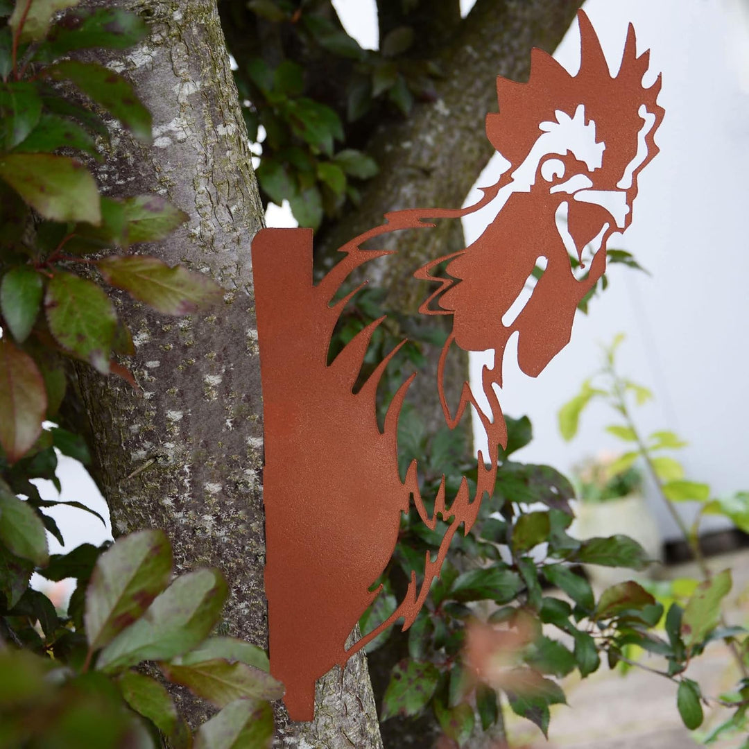 UNUS Garden Baumstecker Hahn um die Ecke guckend, Gartendeko Rostoptik zum Anschrauben, Roststecker