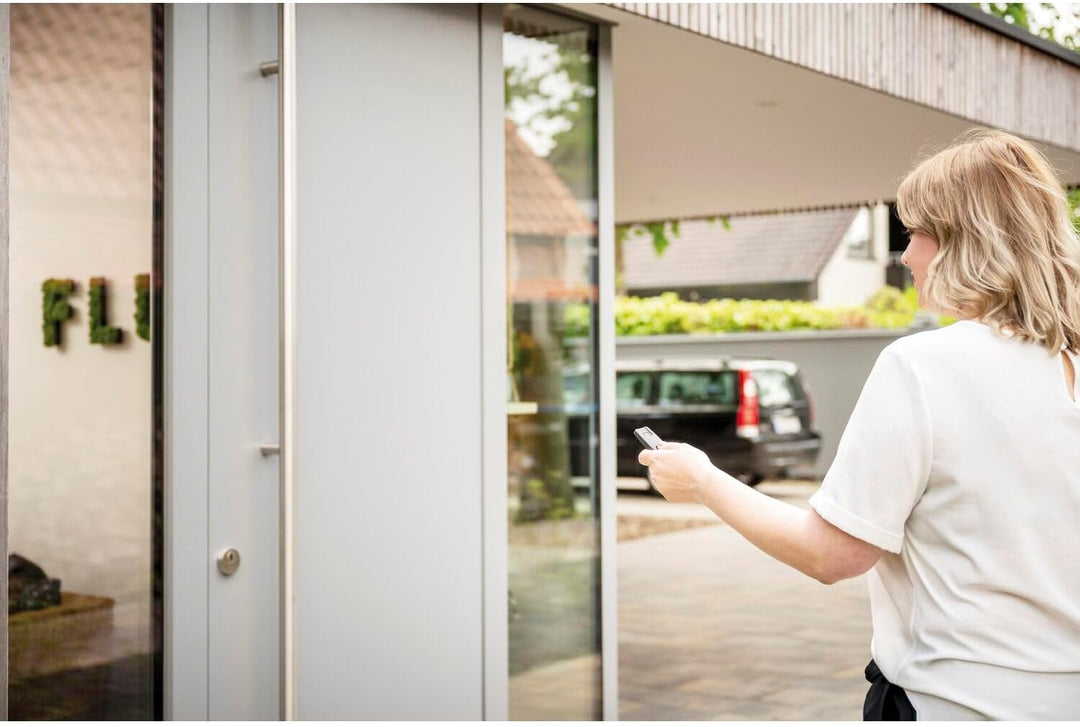 ABUS HomeTec Pro Bluetooth®-Fernbedienung CFF3100 - zum Öffnen der Haustür - für den HomeTec Pro Blu