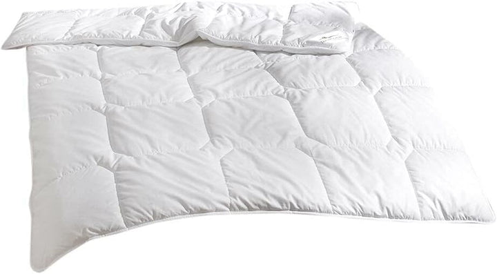 Traumschlaf Thinsulate Bettdecke warm, Füllung: 100% 3M Thinsulate Faser klimaregulierend für Allerg