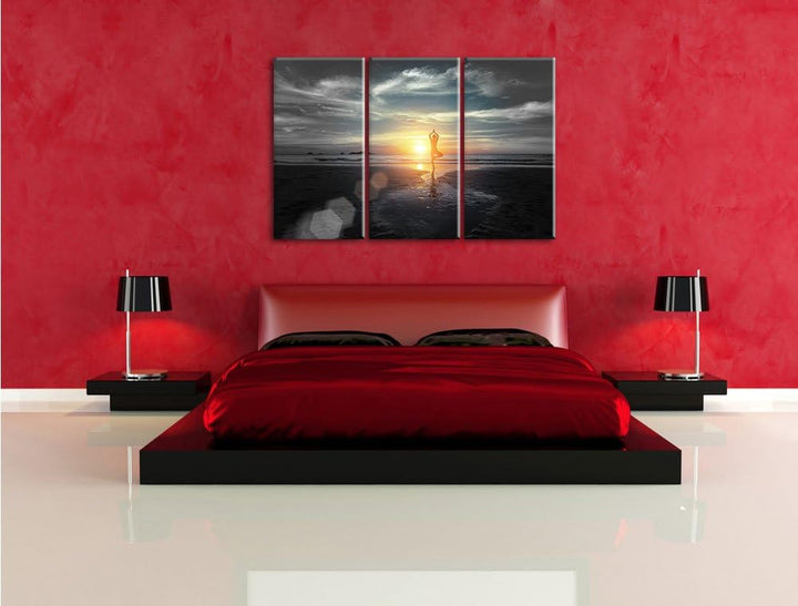 Pixxprint Yoga Silhouette bei Sonnenuntergang am Strand B&W Detail 3-Teiler Leinwandbild 120x80 Bild