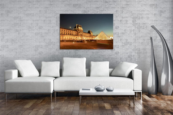 deyoli Museums Pyramide in Paris Format: 80x60 als Leinwandbild, Motiv fertig gerahmt auf Echtholzra