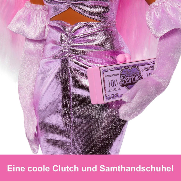 Barbie Deluxe Style-Puppe Nr. 1 mit Barbiecore-Outfit, rosafarbenen Haaren und glänzendem rosa Kleid