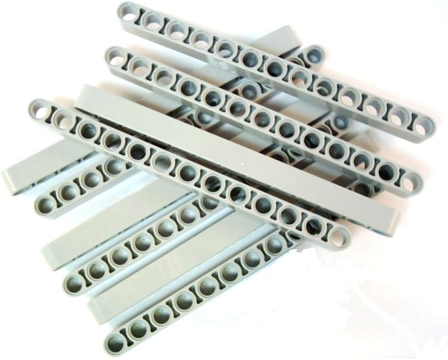 10 Stück LEGO TECHNIC "Liftarm 1x13 Noppen" in Neu-Hellgrau.