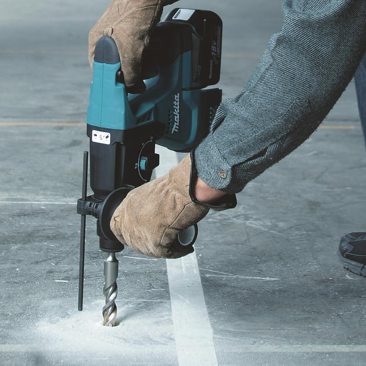 Makita Akku-Kombihammer für SDS-Plus, (18 V, 5,0 Ah im Makpac inklusive 2 Akkus und Ladegerät), DHR2