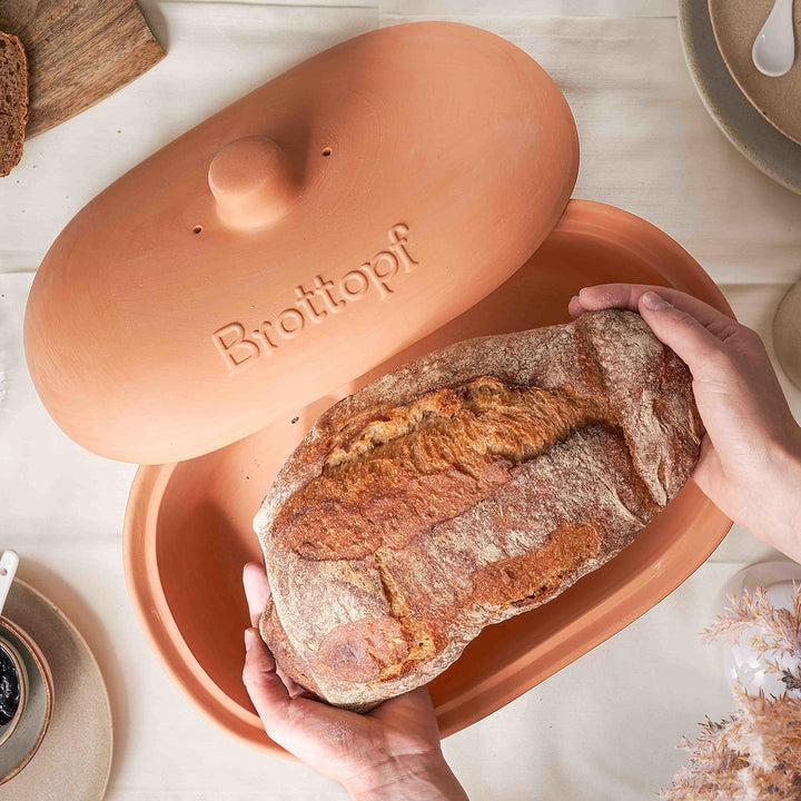 MÄSER 931996 Serie Ceramica Brottopf oval aus Naturton - Praktische Brotaufbewahrung - Brotbehälter