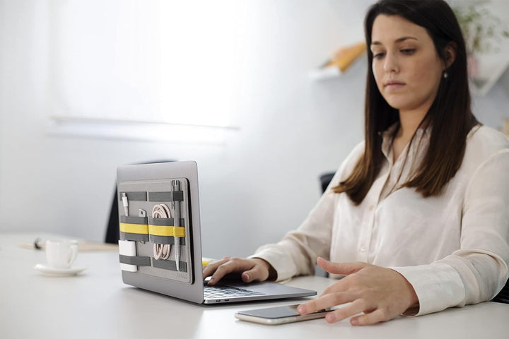 Beblau | SHIFT PRO | selbstklebender tragbarer Tech-Organizer für Laptops u. Rucksack | Büro u. Zuha