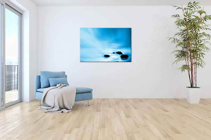 deyoli neblischer Sandstrand Format: 100x70 Effekt: Monocrome Blau als Leinwand, Motiv fertig gerahm