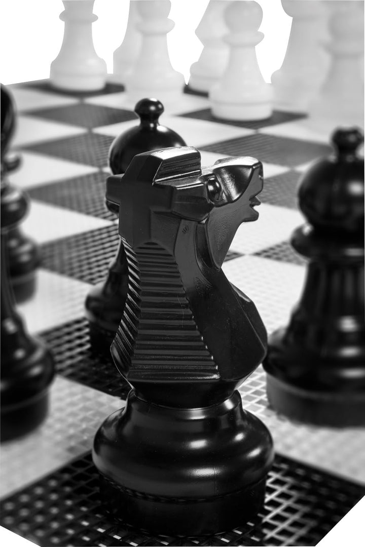 Übergames Garten Schach Figuren aus langlebigem PVC , für Freiland Garten und Parks