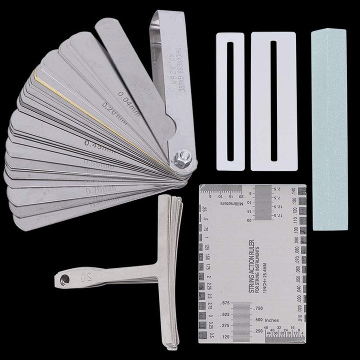 Das Gitarren-Werkzeugset mit Sander Radius Gauge String Action Lineal Griffbrettschutz eignet sich z