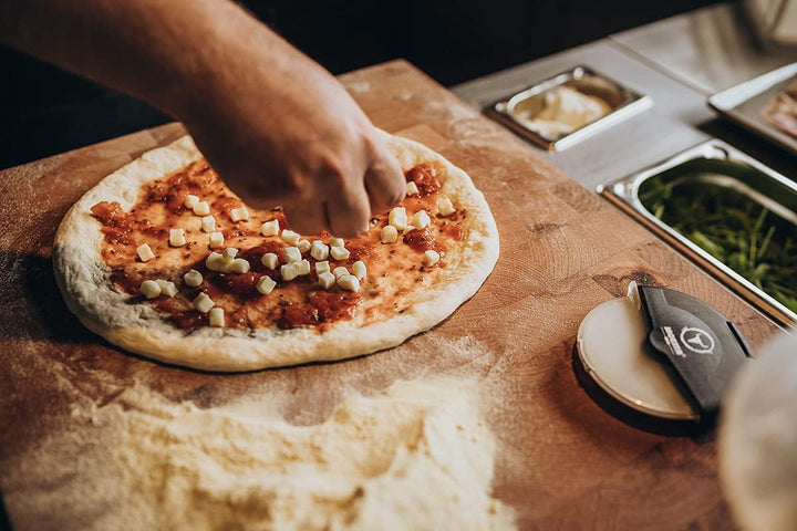 MOESTA-BBQ 10085 Smokin' PizzaRing Pizzaset für Kugelgrill Ø 57cm mit Pizzastein, Pizzablech, Pizzas
