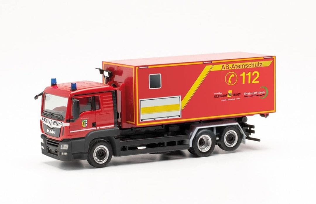 herpa 097260 Modellauto Man TGS Wechsellader-LKW „Feuerwehr Frechen“, originalgetreu im Massstab 1:8