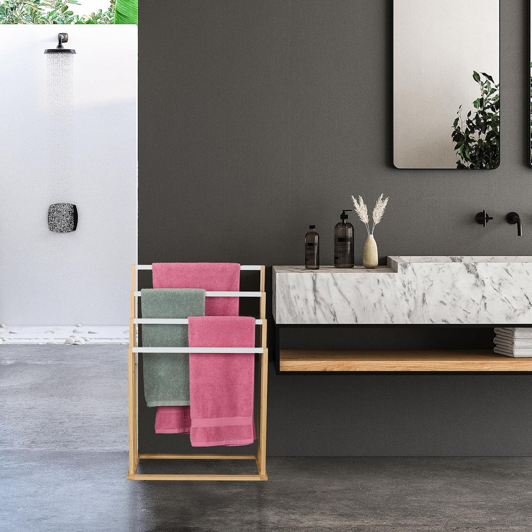 Relaxdays Handtuchhalter, 4 versetzte Stangen, Bambus Handtuchständer, HBT: 82 x 55 x 31 cm, Bad Tuc