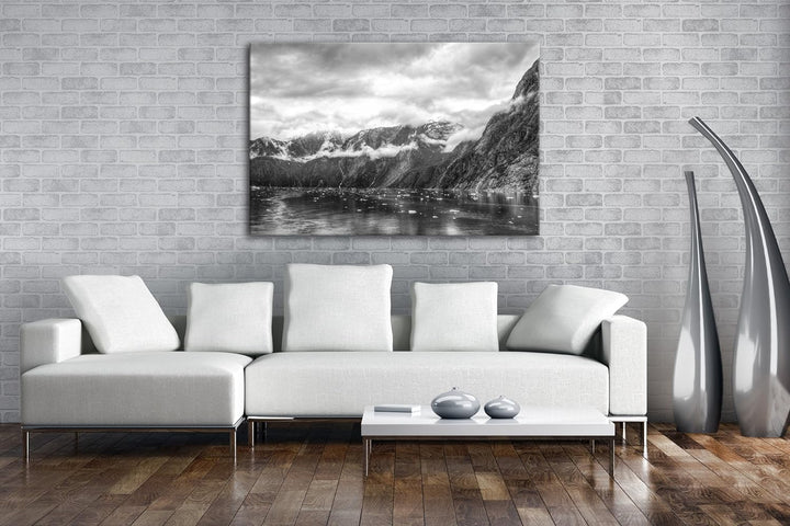deyoli Tracy Arm Fjord bewölkt in Alaska Effekt: Schwarz/Weiss im Format: 100x70 als Leinwandbild, M