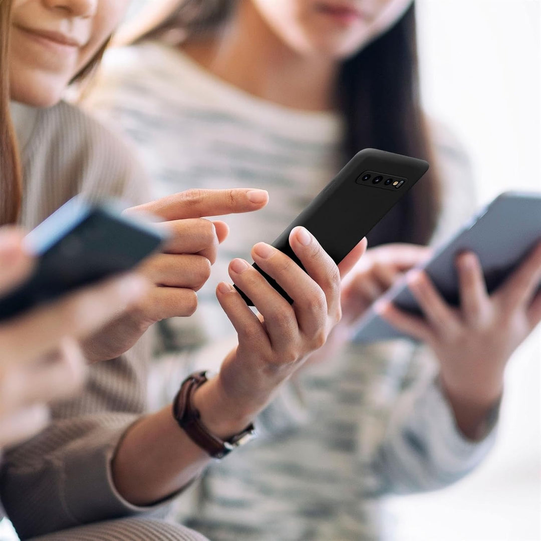 ONEFLOW Soft Case für Samsung Galaxy S10 Hülle aus Silikon mit Kameraschutz, Silikonhülle mit erhöht