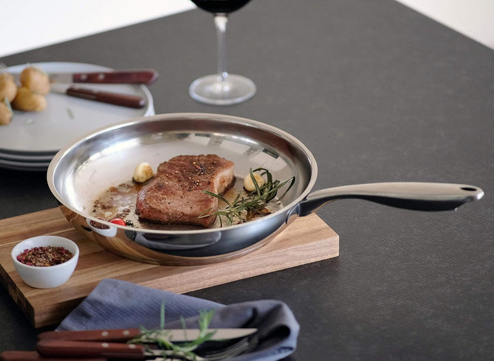 Mäser Serie Tavos Bratpfanne 28 cm, Induktionspfanne für alle Herdarten, unbeschichtet, spülmaschine