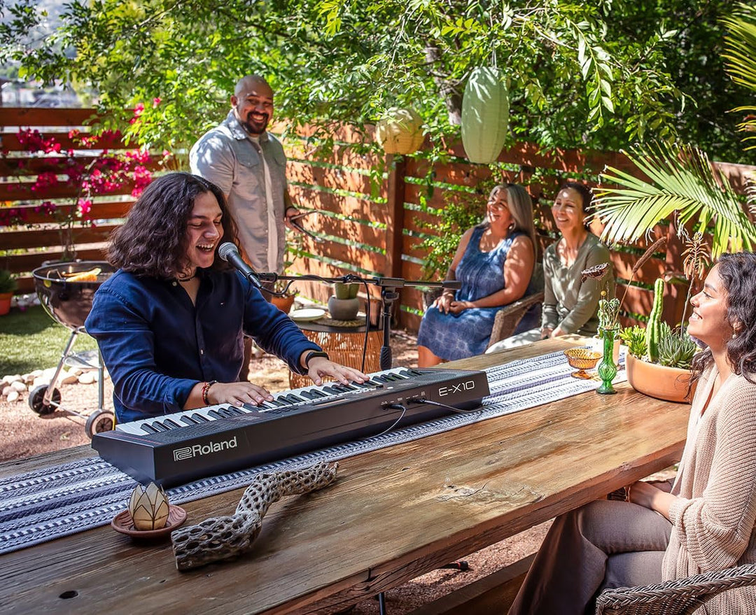 Roland E-X10 Keyboard | 61-Tasten Piano, perfekt für Einsteiger & Unterricht | 600+ Sounds | Stereo-