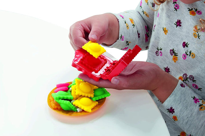 Play-Doh E7776 Kitchen Creations Super Nudelmaschine Spielset für Kinder ab 3 Jahren, Mehrfarbig Nud