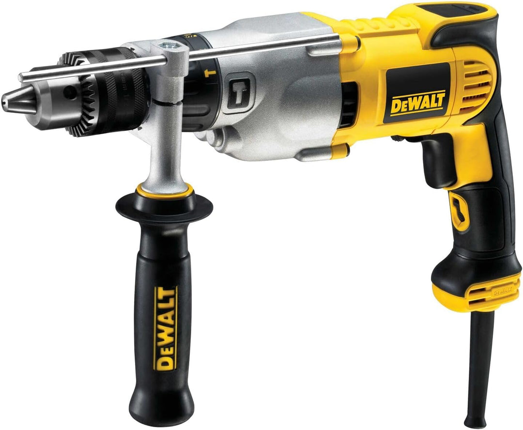 DeWalt Diamant-Bohrmaschine (1,300 Watt, zwei-Gang, extrem robust, 16 mm Vollmetall-Zahnkranzbohrfut