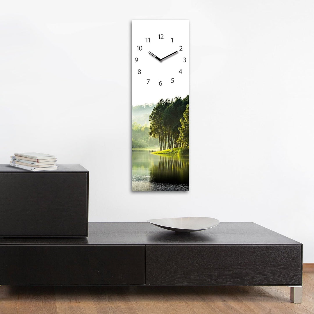 Wanduhr aus Glas, Pang Poung, Wald am See, grün, 20x60 cm von Eurographics Pang Oung, 20 X 60 Cm, Pa
