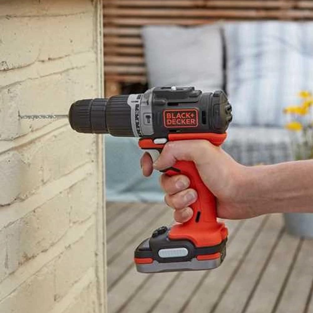 BLACK+DECKER Akku-Schlagbohrmaschine – 1 Akku – Ladegerät im Lieferumfang enthalten – 12 V BDCHD12S1