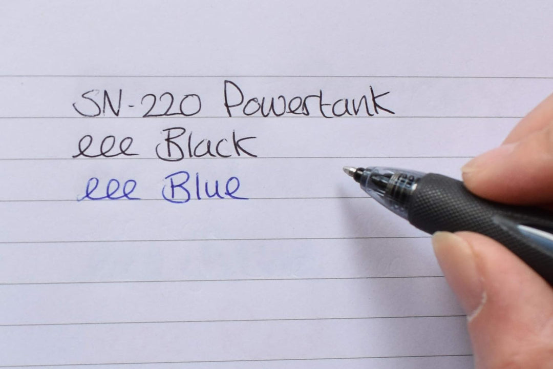 uni-ball 768192000 schreibt bei Temperaturen bis -20 °C 12 Stück Blaues, 12 Stück Blaues