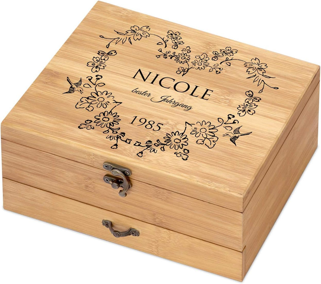 Maverton Weinöffner-Set personalisiert Weinset Sommelier Set - Geschenkbox Holzbox + 8er Weinzubehör